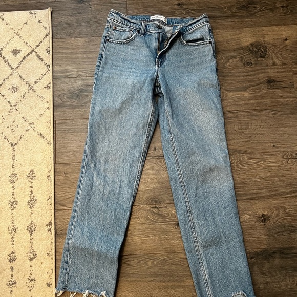 Abercrombie and Fitch jeans - Picture 2 of 3